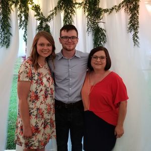 Meet your Posher, April